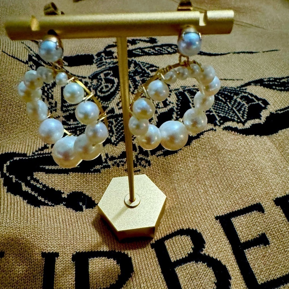 New - Anthropologie bridal collection pearl earrings - Picture 3 of 3